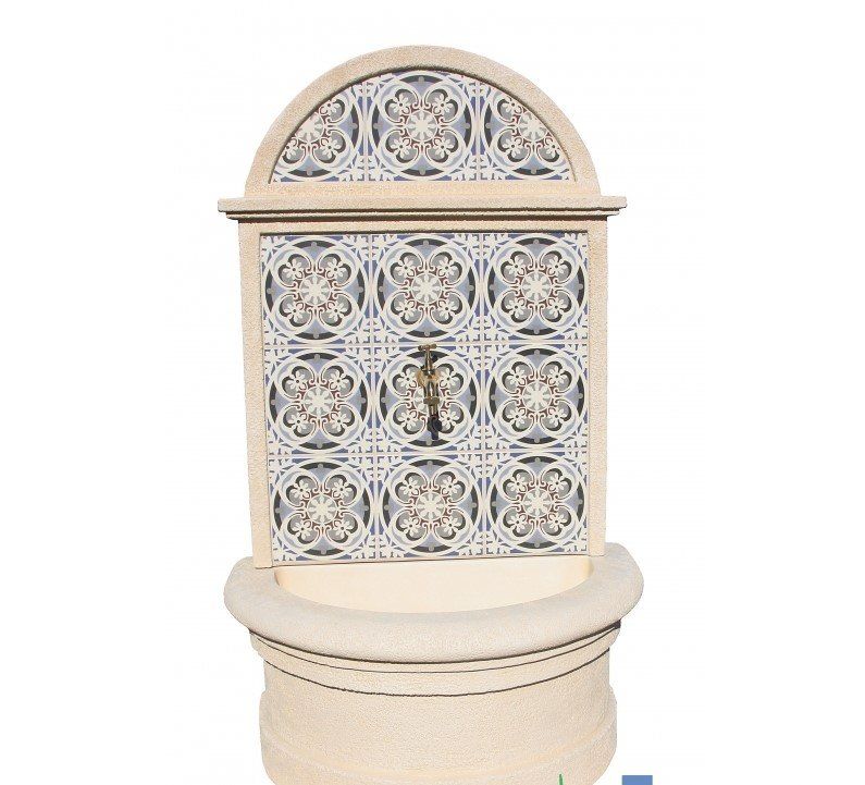 FUENTE PARED AZULEJO